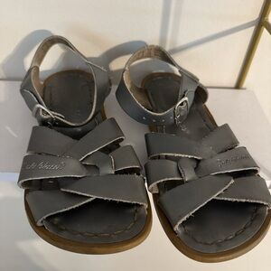 Kids Saltwater Sandals - Gray/Silver